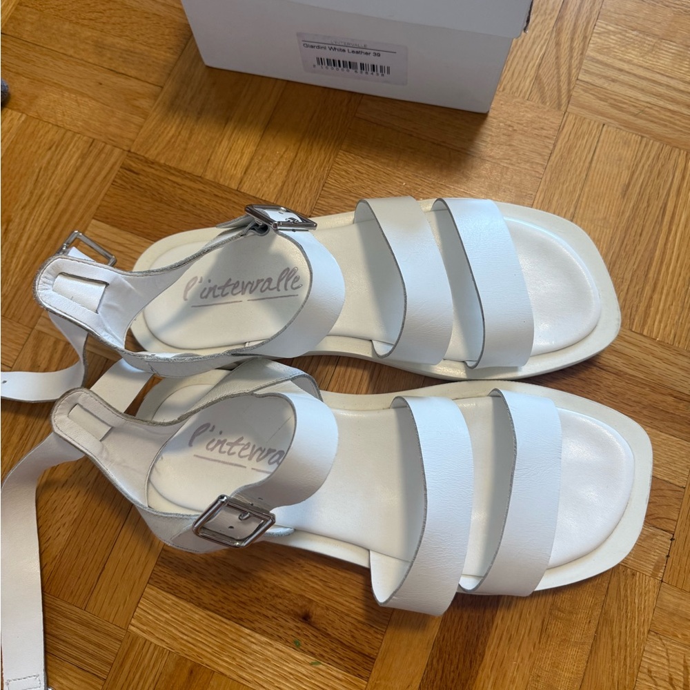L'INTERVALLE White Chunky Sole Sandals